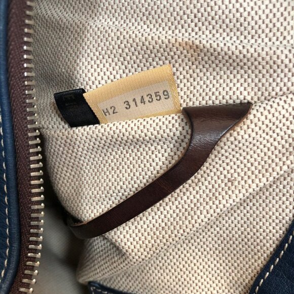 Dooney & Bourke Navy Blue Pebbled Leather Round Logo Zipper Hobo Shoulder Bag - Picture 9 of 12